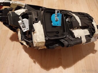 Mercedes-Benz Led Intelligent light system , left , levé - 2
