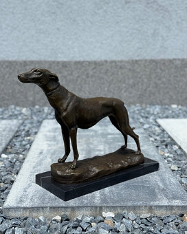 Bronzová socha Greyhound – realistická lovecká figurka psa, - 2