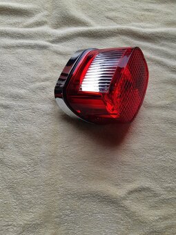 Prodám zadní světlo Harley davidson FAT BOY - 2