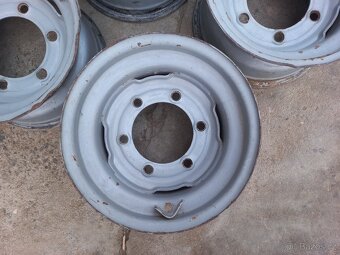 Disky 9,00x15,3 - 2