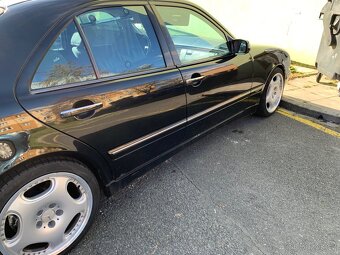 Mercedes W210 320CDi, R6, Avantgarde,145kw - 2