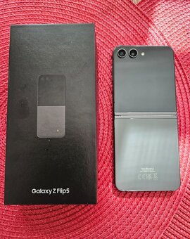 Samsung Galaxy Z Flip 5 - 2