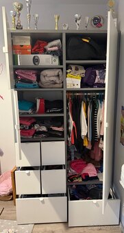 Šatní skříň ikea - 2