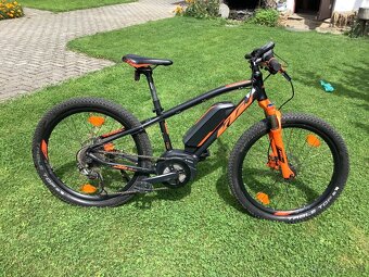 ELEKTROKOLO DĚTSKÉ MACINA KTM - 2