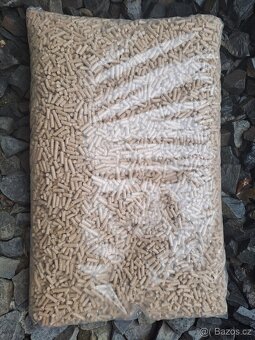 Dřevěné pelety splňující normu EN plus A1 - 2