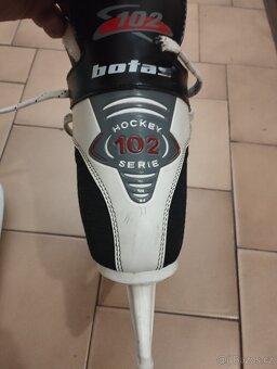 Lední brusle Botas vel. 260mm - 2