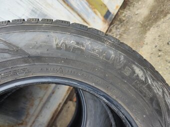 17"zimní sada pneu Nokian WR 235/65/17 = 1200Kč/4ks - 2