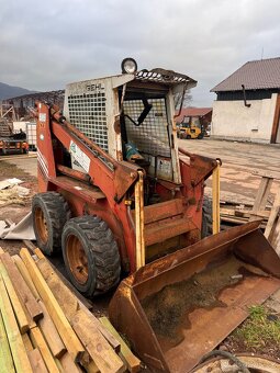 Smykovy nakladac Gehl 4610 - 2