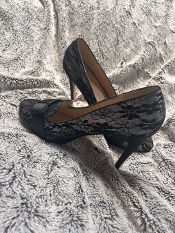 Luxusní krajkové černé lodičky vel 40 - 2
