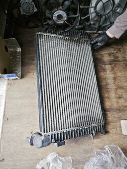 Prodám intercooler Škoda Octavia 2 - 2