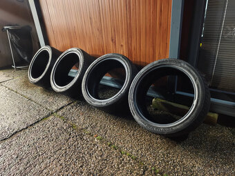 Letní pneu Hankook 235 40 18 celá sada - 2