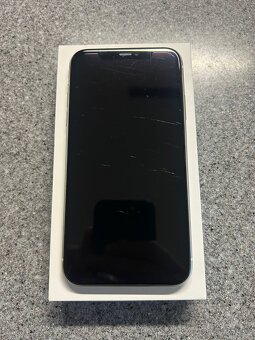 APPLE IPHONE 11 64 GB BÍLÝ, SKVĚLÝ STAV - 2