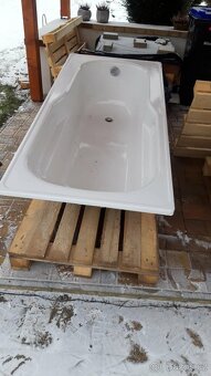 Koupelnová vana - 2