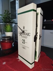 Laphroaig whisky hodiny - 2