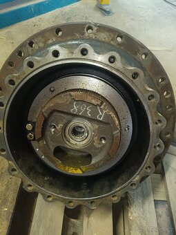 hydropojezd KOMATSU - 2