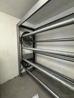 Pater noster-stojan na koberce - 2