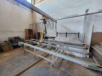 Barbaric B1 s portalom - 2