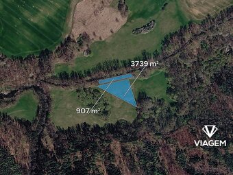 Pole 4 646 m², Podíl 33 % o výměře 1 549 m² - 2