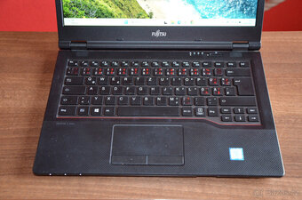 Fujitsu Lifebook E548 i5/16GB/SSD 256GB/záruka - 2