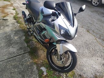 Honda CBR 600F - 2