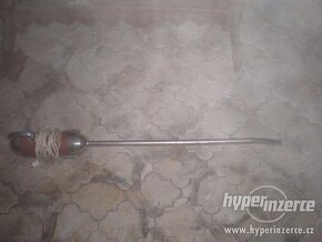 starý vysavač OMEGA - 2