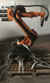 Robot KUKA KR6 a KR16 plus KRC2 2 ks, cena za kus - 2