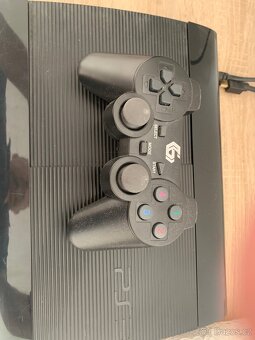 Sony PlayStation 3 super slim - 2