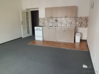 GARSONKA 30 m2 k pronájmu - 2