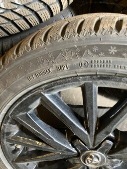 Original toyota 5x114 zimni sada 225/45 r17 - 2