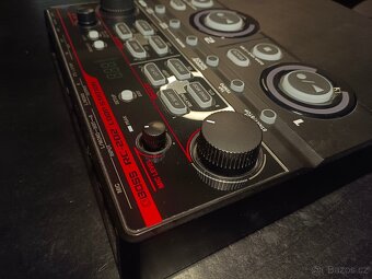 Looper a efekty BOSS RC-202 loop station - 2