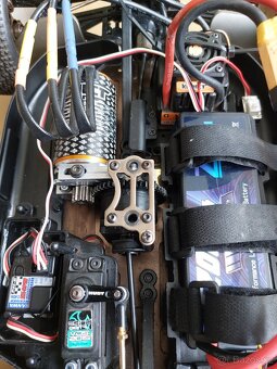 Kyosho inferni mp9 - 2
