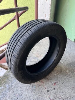 Prodám letní pneumatiky Continental R18 235/55. - 2