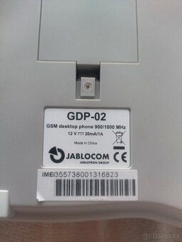 Mobilní telefon na stůl, jako pevný. - 2