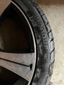 Letní pneu 285/35 R22 - 2