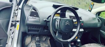 Predam citroen c4 r.v 2001 1.6 benzin 80.kw - 2