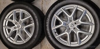 VOLVO XC60: II generace,alu 18', zimní Dunlop 8-9 - 2