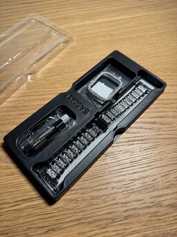Kovový náramek s krytem Apple Watch 8 45mm a 7 45mm - 2