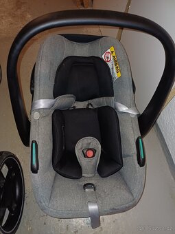 Kočárek Dvojkombinace Maxi Cosi + základna s isofixem - 2
