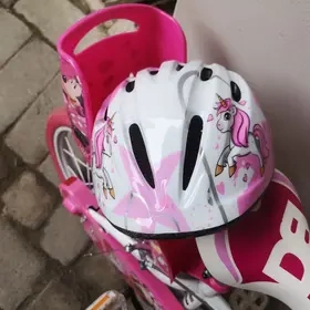 Dětské kolo Minnie stav nového + helma - 2