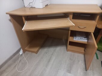 Stůl na PC - 2
