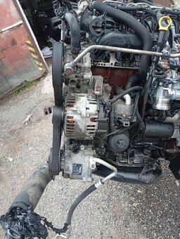 PEUGEOT 4007, CITROEN C-CROSSER MOTOR 2,2HDI 115KW 4HN - 2