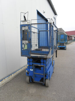 Nůžková pracovní plošina UpRight MX19 - 2