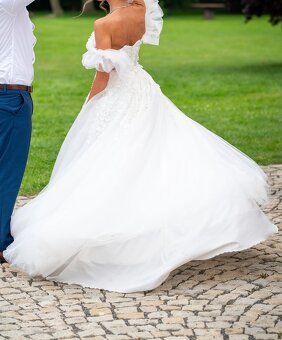 Svatební šaty + závoj - 2