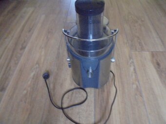 odšťavňovač Sencor SJE 1005 - 2