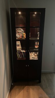 Nábytek - Komoda, Vitřína, stůl - 2