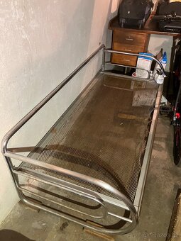 Funkcionalistický kovový gauč chrom - 2