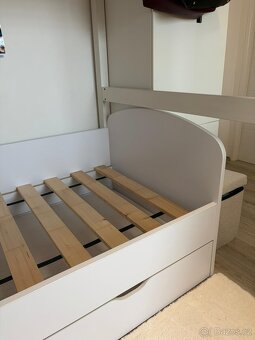 Postel s výsuvným lůžkem - 2