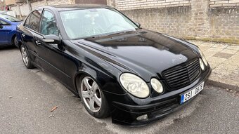 MB e320 cdi na díly celek - 2