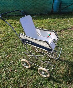 Retro kočárek pro dítě - 2