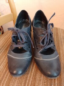 Tmavě modré šněrovací boty Lasocki, vel.37 - 2